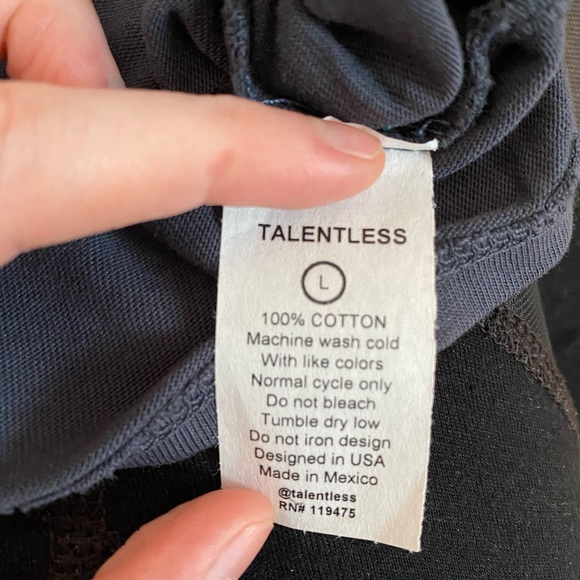 Talentless Scott Disick Women’s Tee - Picture 4 of 4